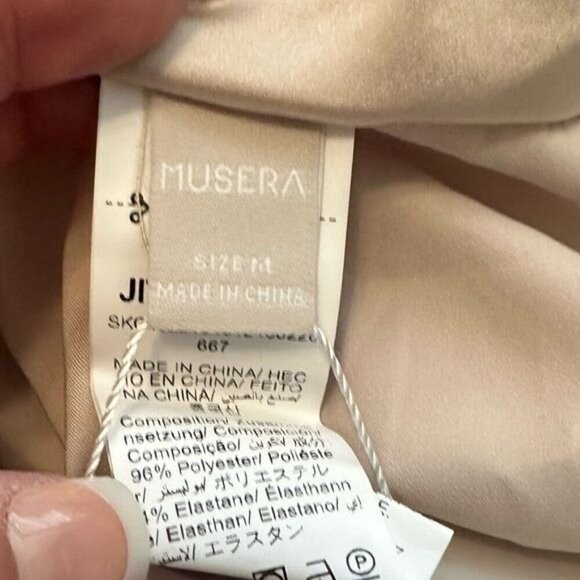 MUSERA Mini Curved Hem Satin Skirt Champagne Size Medium - Picture 10 of 11